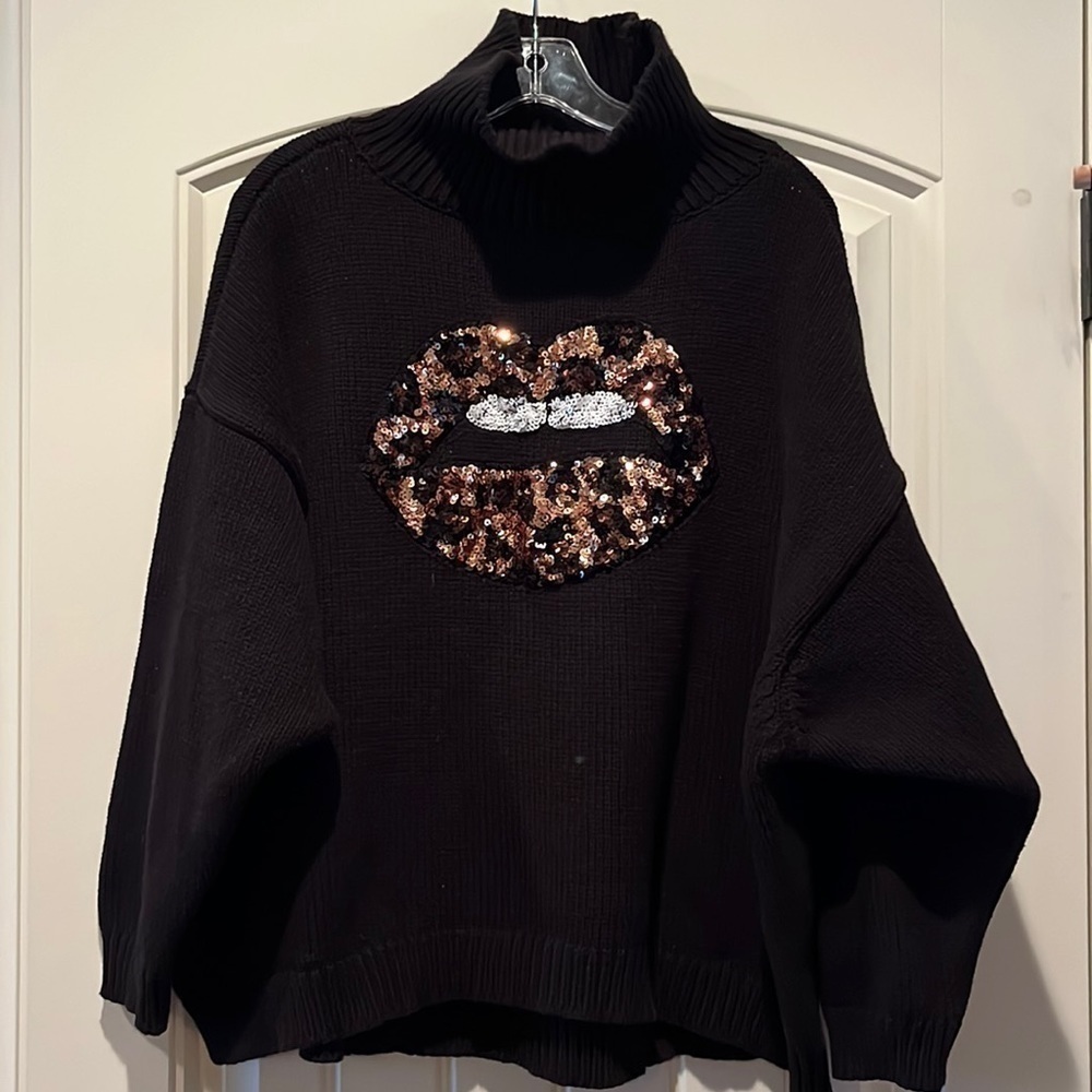 𝅺torrid Mock neck drop shoulder pullover sweater sequin leopard lips 1-2X